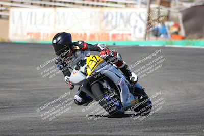 media/Jun-04-2022-WERA (Sat) [[b852bbbd55]]/Practice Races/3-600cc novices/